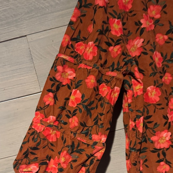 Sonoma Floral Blouse with Red and Brown Tones - Picture 7 of 7